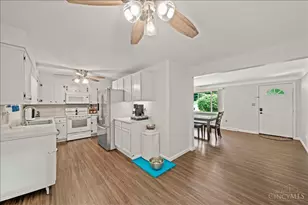 7353 Elkwood Dr, West Chester, OH 45069 - Photo 9