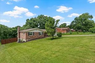7353 Elkwood Dr, West Chester, OH 45069 - Photo 3