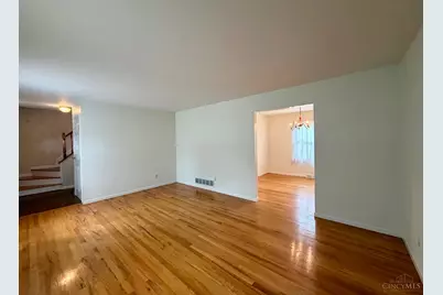 11363 Kenshire Drive, Forest Park, OH 45240 - Photo 9