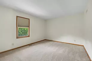 8295 Beckett Station Dr, West Chester, OH 45069 - Photo 29