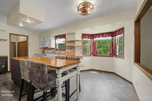 8295 Beckett Station Dr, West Chester, OH 45069 - Photo 11