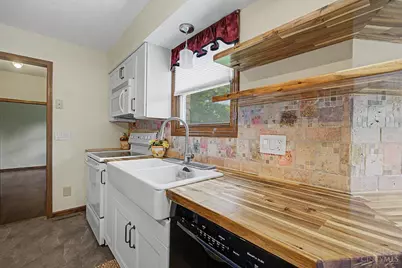 8295 Beckett Station Drive, West Chester, OH 45069 - Photo 13
