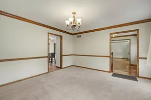 8295 Beckett Station Dr, West Chester, OH 45069 - Photo 19