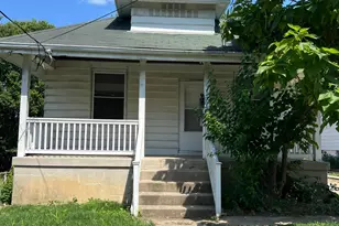 1718 1st Ave, Cincinnati, OH 45205 - Photo 1