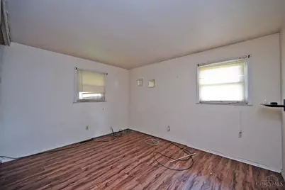 821 W Galbraith Road, Springfield Township, OH 45231 - Photo 17