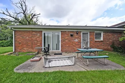 821 W Galbraith Road, Springfield Township, OH 45231 - Photo 25