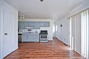 821 W Galbraith Rd, Springfield Township, OH 45231 - Photo 13