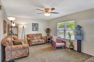 110 Melanee Ln, Oxford, OH 45056 - Photo 3