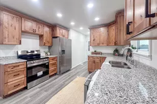 132 E Main St, Leesburg, OH 45135 - Photo 9