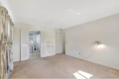 818 Rosetree Lane, Anderson Township, OH 45230 - Photo 17