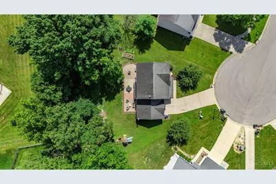 806 Canute Court, Hamilton Township, OH 45039 - Photo 5