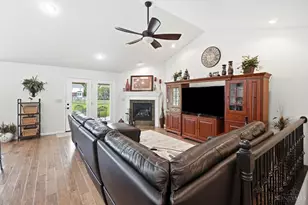 1548 Alexander Dr, Hamilton, OH 45013 - Photo 13