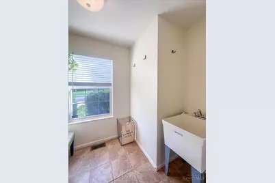 224 Wyndham Drive, Hamilton Township, OH 45039 - Photo 11