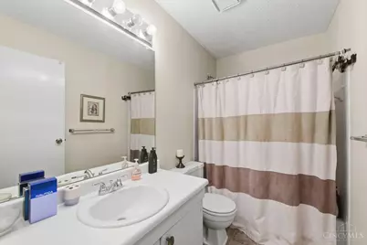 26 Twin Lakes Drive, Fairfield, OH 45014 - Photo 33