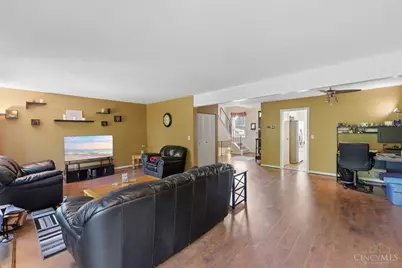 26 Twin Lakes Drive, Fairfield, OH 45014 - Photo 7