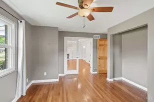 10250 Kerrianna Dr, Montgomery, OH 45242 - Photo 17