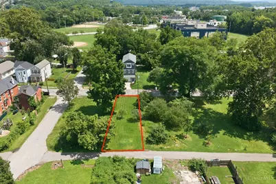 231 Worth Street, Cincinnati, OH 45226 - Photo 1