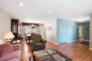 2 Boxwood Ct, Springdale, OH 45246 - Photo 7