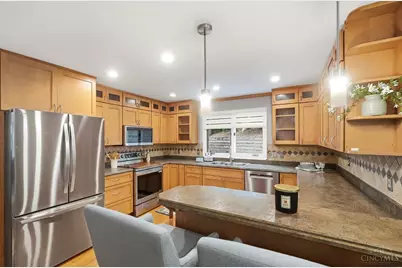 6651 Lewis Clark Trail, Sycamore Township, OH 45241 - Photo 19