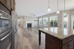1303 Autumn Run Dr, Hamilton Township, OH 45039 - Photo 11
