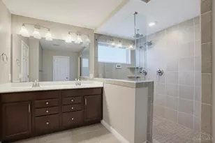 1303 Autumn Run Dr, Hamilton Township, OH 45039 - Photo 29