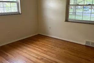 1574 Oak Knoll Dr, Cincinnati, OH 45224 - Photo 7