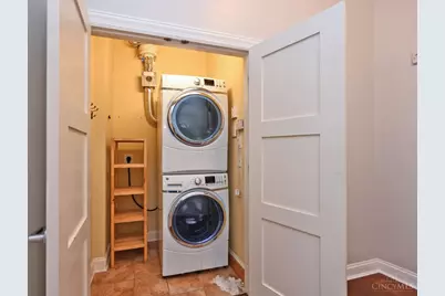 1326 Vine Street #B, Cincinnati, OH 45202 - Photo 11