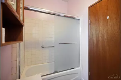 202 W Sixty Ninth Street, Cincinnati, OH 45216 - Photo 13