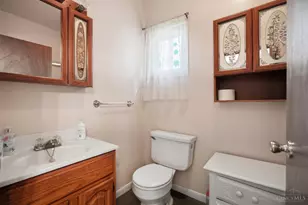 202 W Sixty Ninth St, Cincinnati, OH 45216 - Photo 13