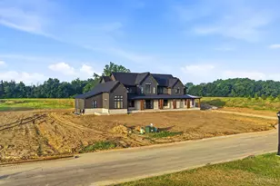 9870 Christian Ct, Hamilton Township, OH 45140 - Photo 9