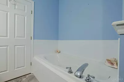 6953 Gentry Lane, Deerfield Township, OH 45040 - Photo 13