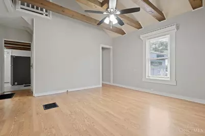 7 De Camp, Elmwood Place, OH 45216 - Photo 5