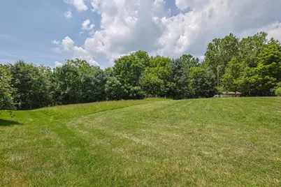 2001 Bridgeport Drive, Hamilton, OH 45013 - Photo 3