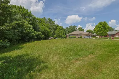 2001 Bridgeport Drive, Hamilton, OH 45013 - Photo 5