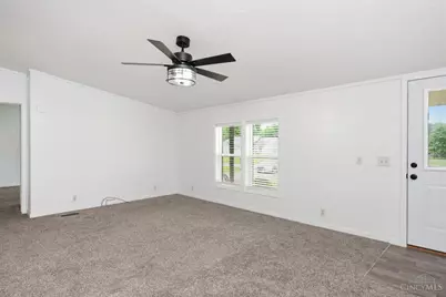 126 Dell Acres Drive, Pleasant Township, OH 45121 - Photo 7