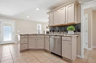 220 Auburn Meadows Ct, Carlisle, OH 45005 - Photo 9