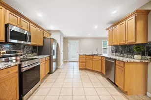 220 Auburn Meadows Ct, Carlisle, OH 45005 - Photo 17