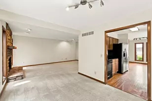 5317 Hickory Trail Ln, Blue Ash, OH 45242 - Photo 11