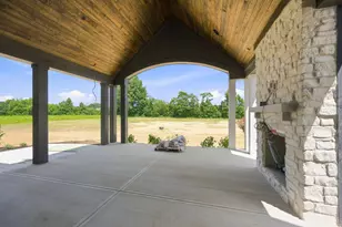 9702 Christian Ct, Hamilton Township, OH 45140 - Photo 21