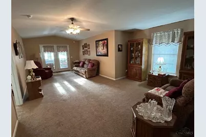 1260 Autumn Walk, Hamilton, OH 45013 - Photo 3