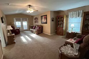 1260 Autumn Walk, Hamilton, OH 45013 - Photo 3