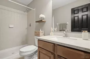 7661 Huntsman Ln, West Chester, OH 45069 - Photo 33