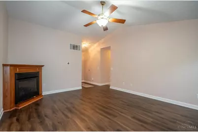 1413 Farrington Drive, Kettering, OH 45420 - Photo 9