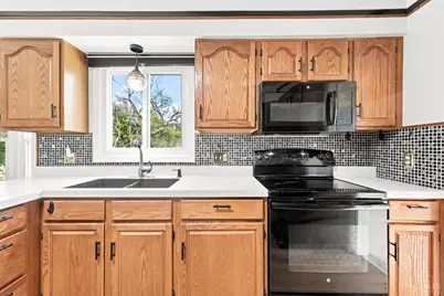 8042 Quail Meadow Lane, West Chester, OH 45069 - Photo 11
