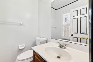 8042 Quail Meadow Ln, West Chester, OH 45069 - Photo 7