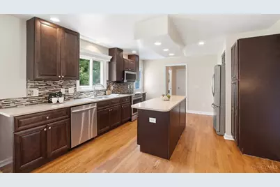 6351 S Devonshire Drive, Miami Township, OH 45140 - Photo 17