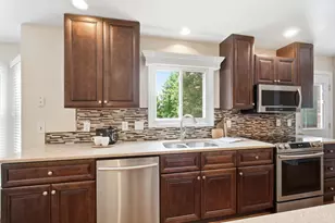 6351 S Devonshire Dr, Miami Township, OH 45140 - Photo 21
