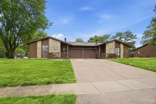 2221 Joshua Cir, Turtle Creek Township, OH 45044 - Photo 1
