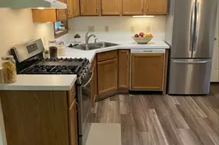 8419 Carrol Ave, Cincinnati, OH 45231 - Photo 3