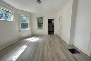3719 Laclede Ave, Cincinnati, OH 45205 - Photo 13